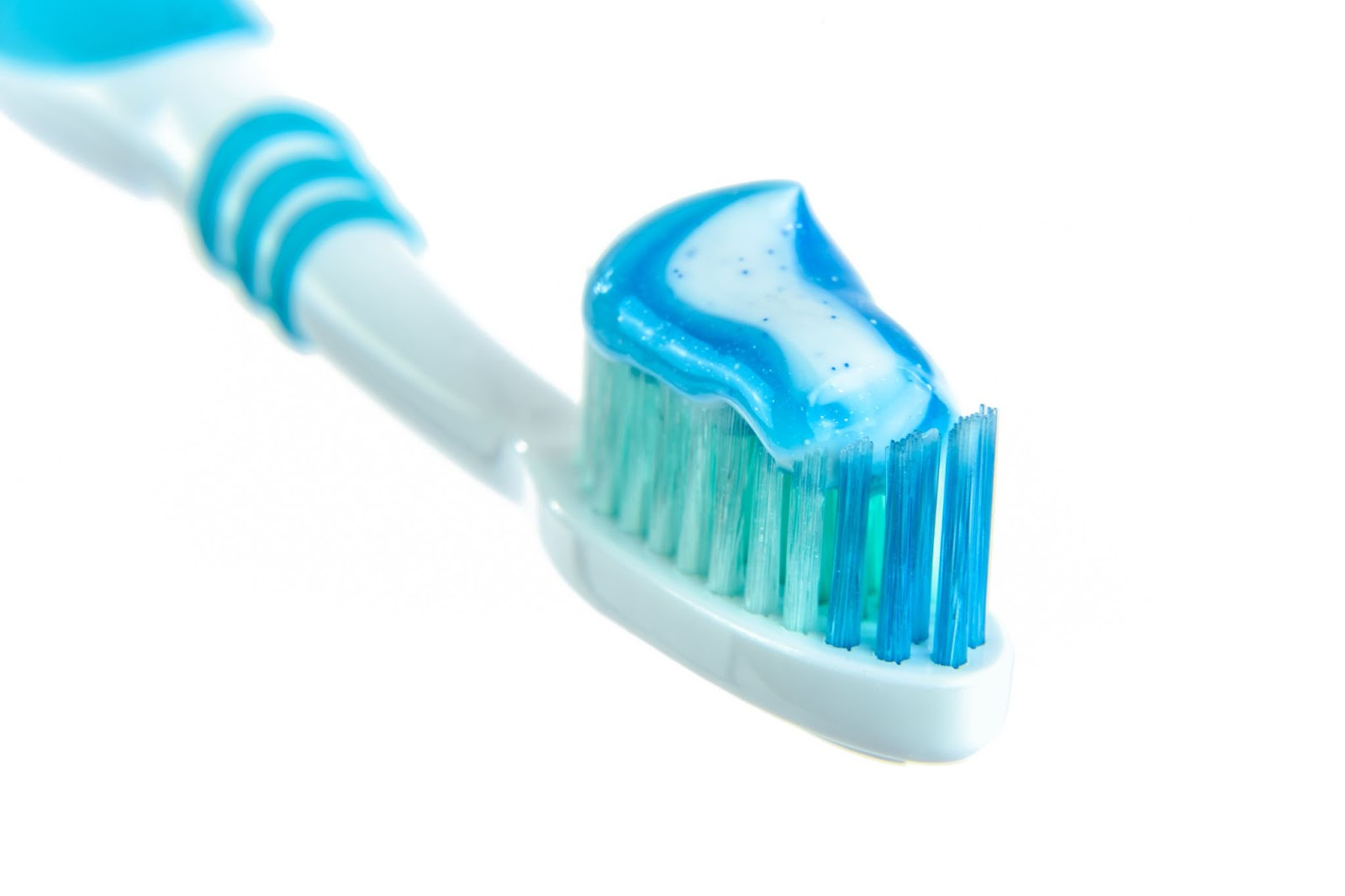 Unexpected Ways to Use Toothpaste | Norfolk NE dentist
